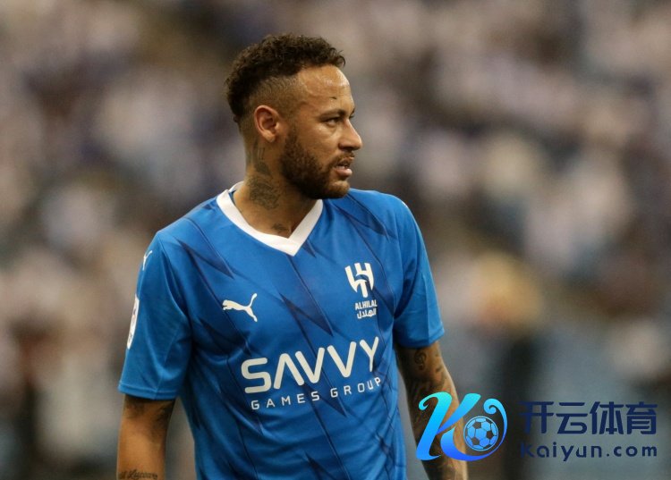 父亲谈内马尔离开巴萨：董事会念念让他取代梅西体育集锦，但他不念念这么